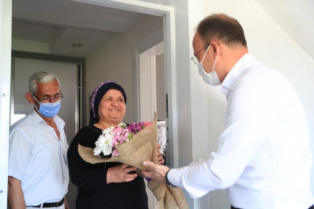 Pamukkale Belediyesi Gazi ve Şehitlerin Annelerini Unutmadı
