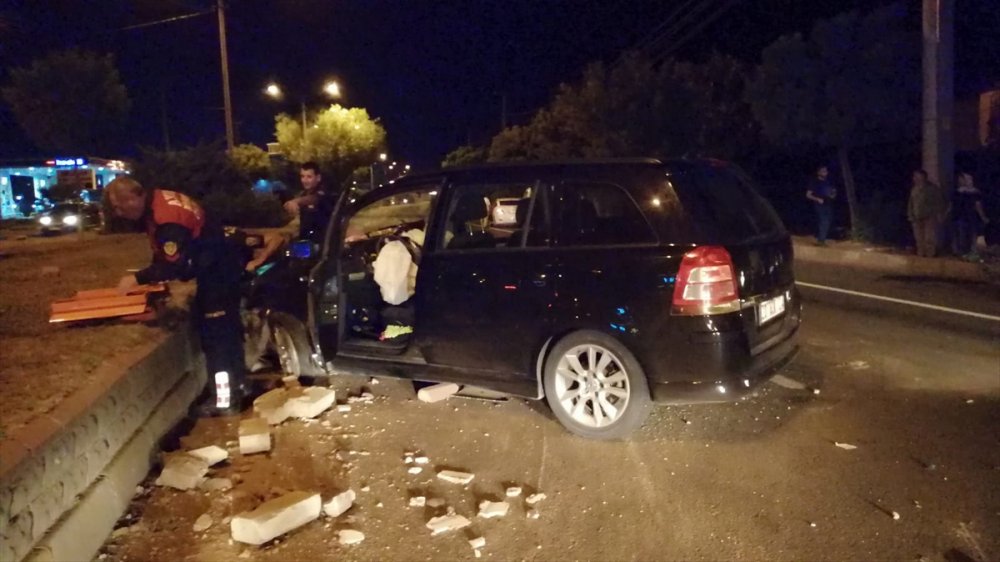 Denizli plakalı araç Aydın'da kaza yaptı: 6 yaralı