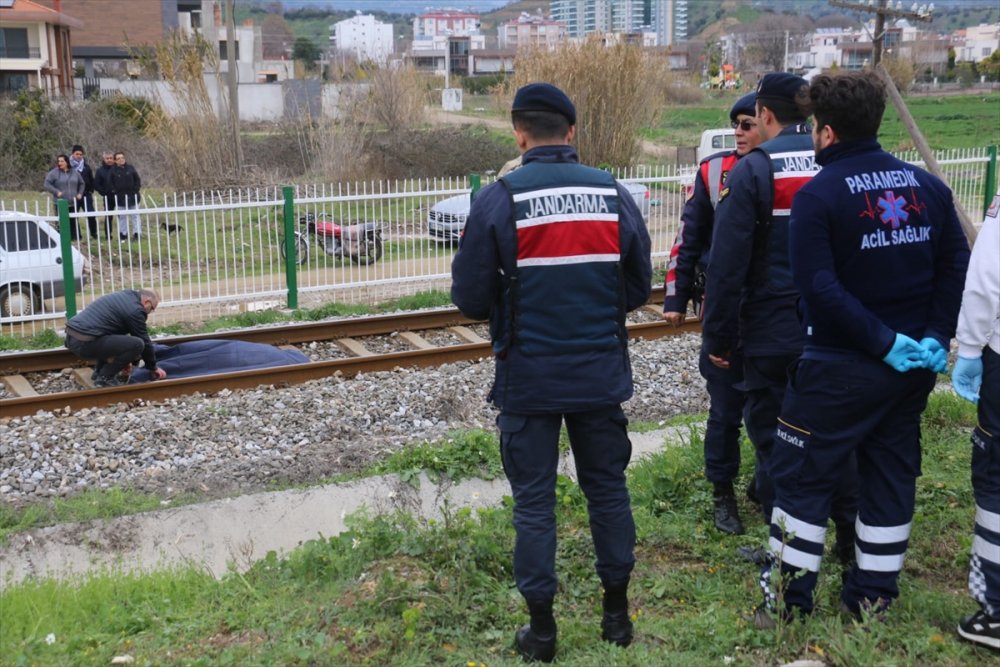 Denizli-İzmir Treninin Çarptığı Yaya Öldü