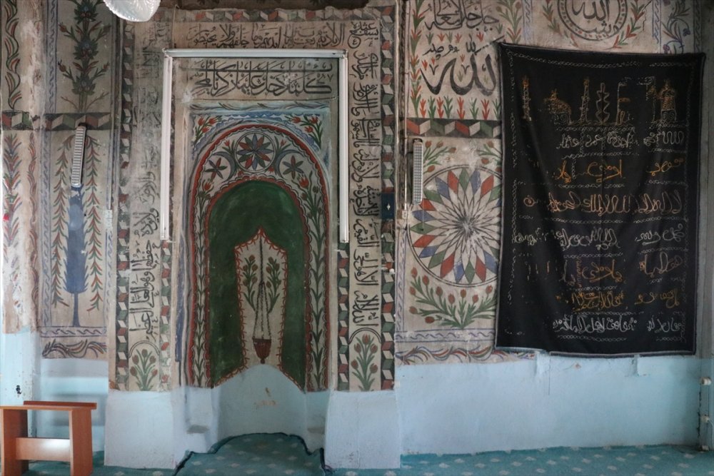 Moloz Taş ve Ahşaptan Yapılan Tarihi Belenardıç Camisi Restore Ediliyor
