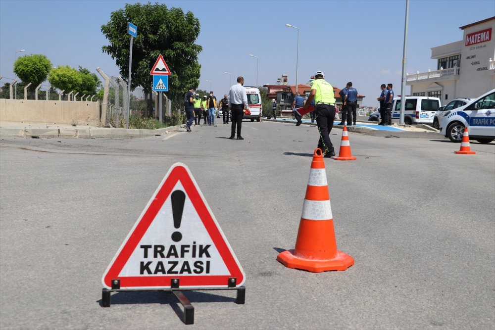 Denizli'de Otomobille Motosiklet Çarpıştı: 2 Yaralı