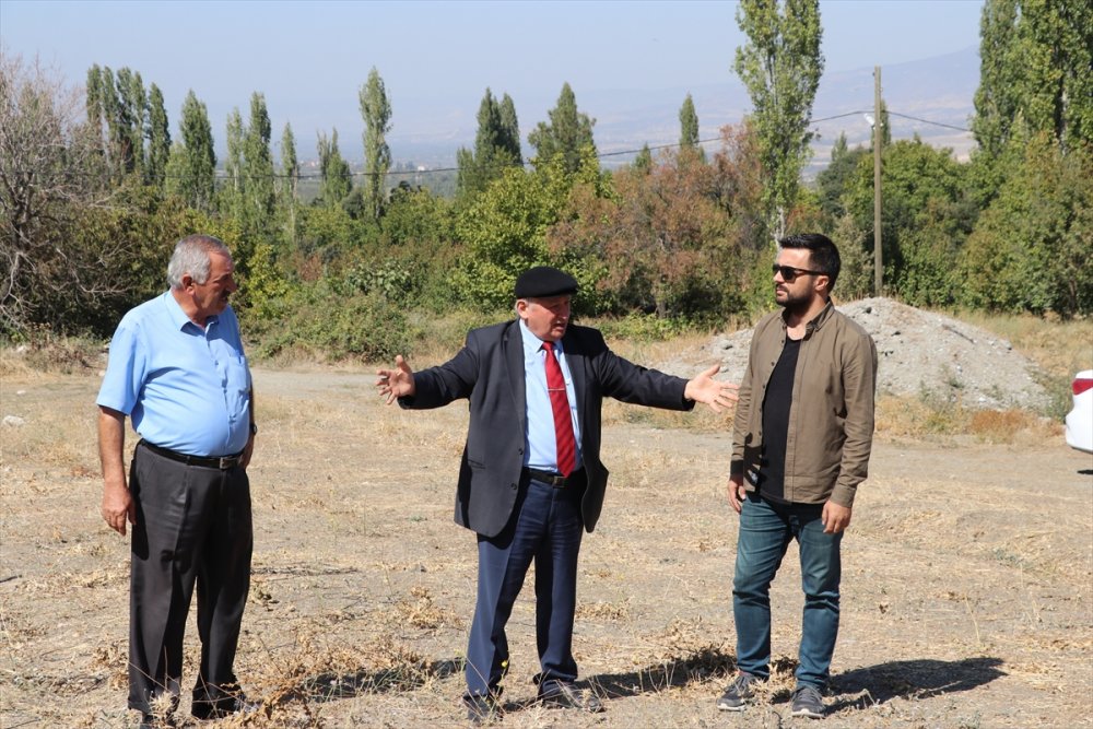 Araştırmacı ve yazar Kemal Yalçın, Denizli'nin Honaz ilçesindeki arazisini mübadele müzesi kurulması için belediyeye bağışladı.