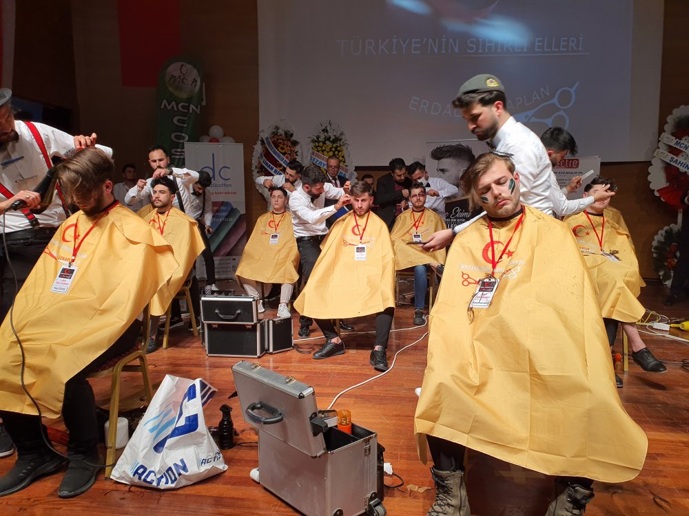 Türkiye'nin Sihirli Elleri Yarışması'nda dereceye giren yarışmacılar: