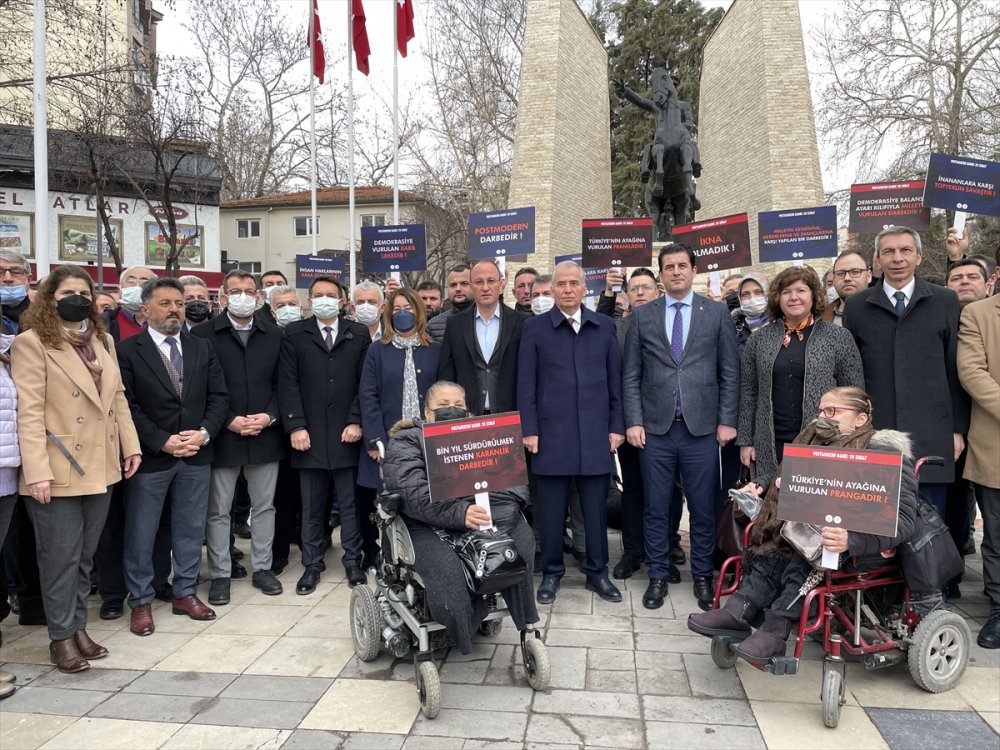 AK Parti Denizli İl Başkanlığı üyeleri, 28 Şubat'ı kınadı