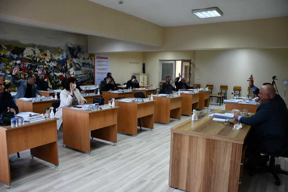 Buldan Belediye Meclisi’nde Şehitler İçin Fatiha Okundu