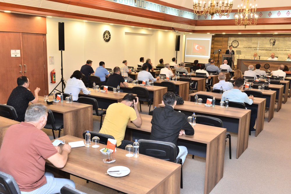 Denizli Ticaret Odası (DTO) Başkanı Uğur Erdoğan, yılın ilk 7 ayında kurulan 265 tane gerçek kişi ticari işletmeleriyle Denizli’nin, Türkiye'de iller arasında ilk 10’da yer aldığını açıkladı.