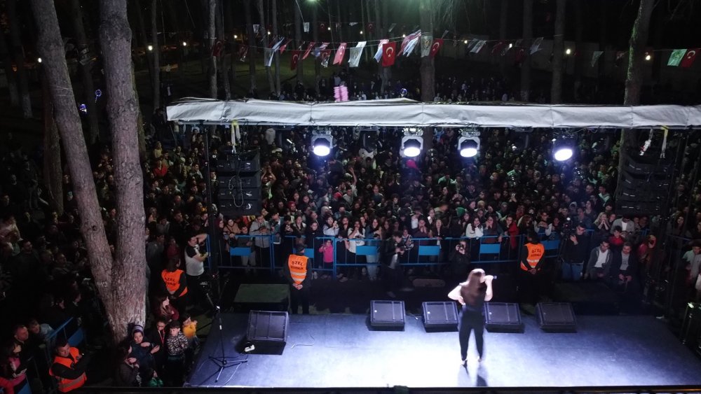 Sarayköy'de Gençlik Festivali Dolu Dolu Geçti 
