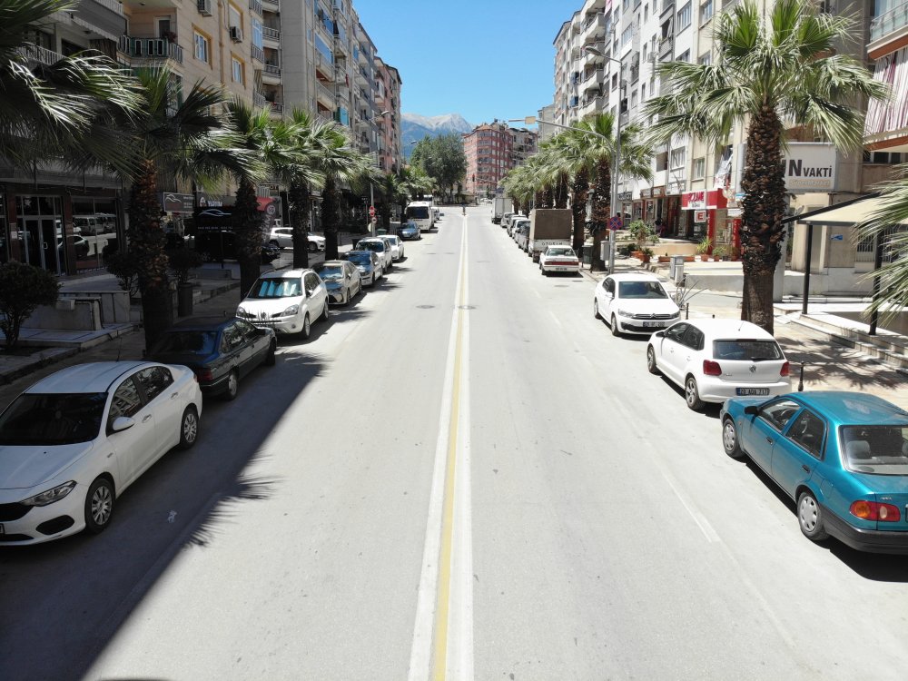 Denizli’de bayramda cadde ve sokaklar boş kaldı