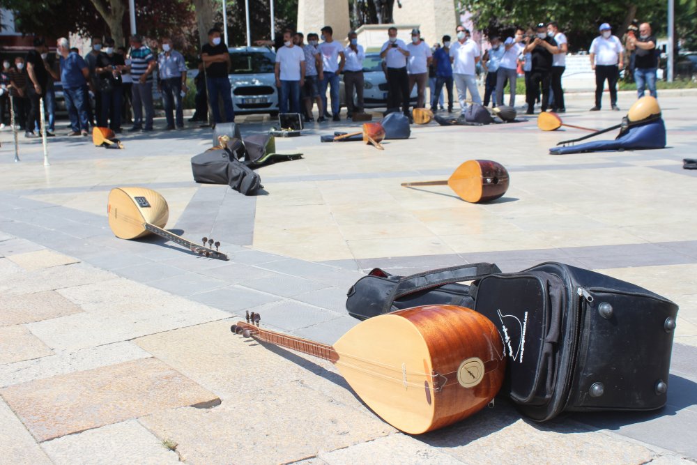 Denizli'de Sokak Düğünlerinin Yasaklanmasının Ardından Müzisyenlerden Tepki