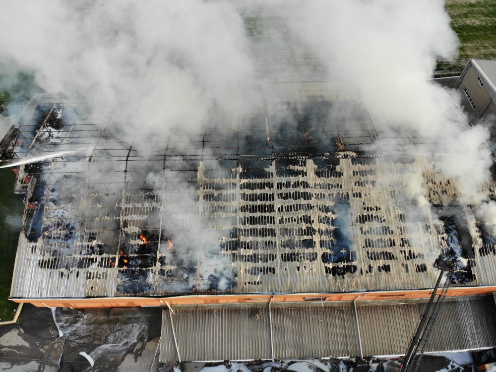 Tekstil Fabrikasını Saran Alevler Havadan Görüntülendi