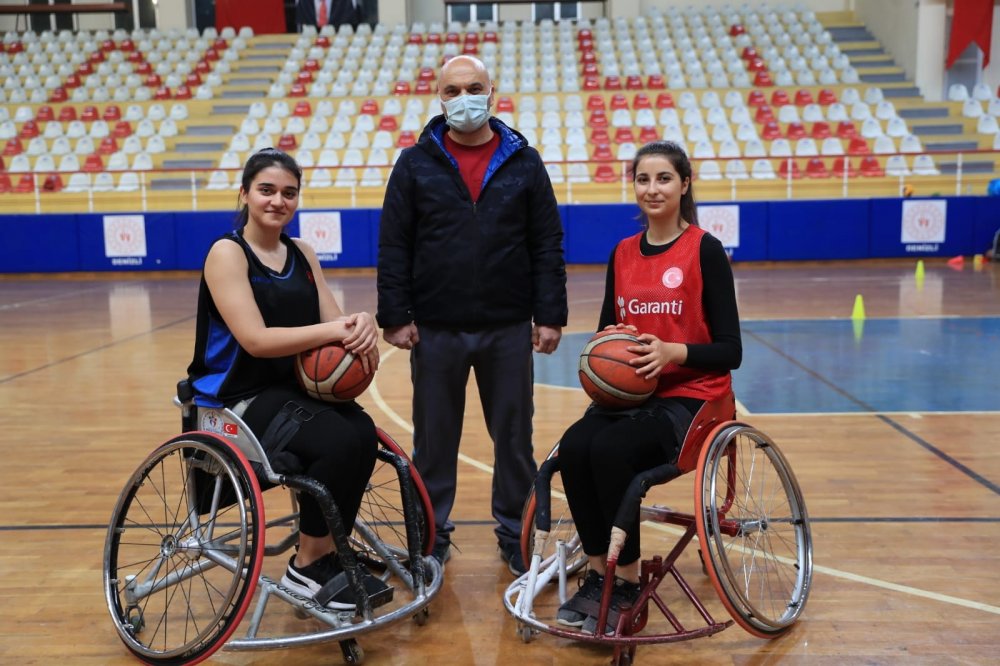 Pamukkale Belediyespor’da 2 Sporcuya A Milli Takımdan Davet