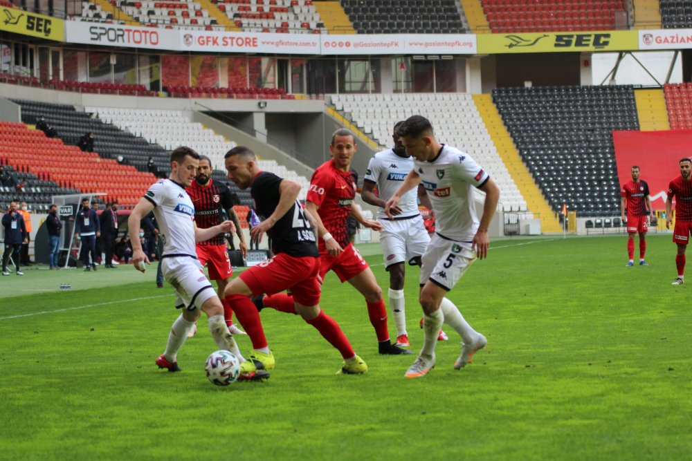 Denizlispor Gaziantepspor'a 2-0 Yenildi