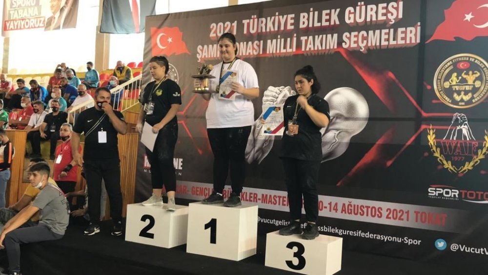 Dünya Şampiyonasını İzleyip Heves Etti, Türkiye Şampiyonu Oldu