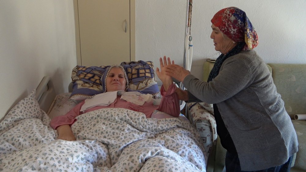 Denizli’de Yatalak ALS Hastasının Karnına Tırnakla ‘ATT’ Yazıldı İddiası