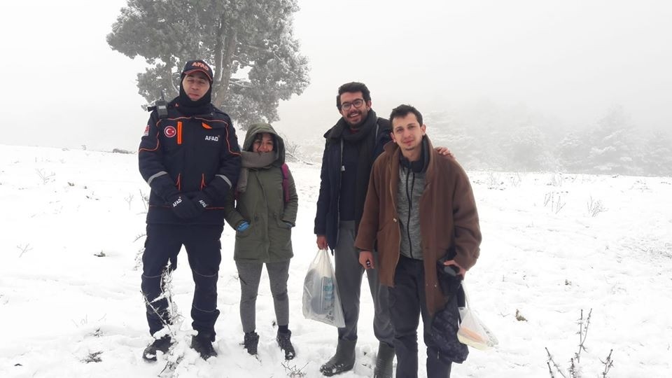 Denizli'de kardan dolayı mahsur kalan kampçıları AFAD ekipleri kurtardı