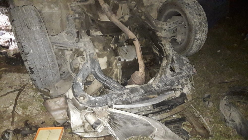 Denizli'de otomobil şarampole devrildi: 1 ölü, 2 yaralı