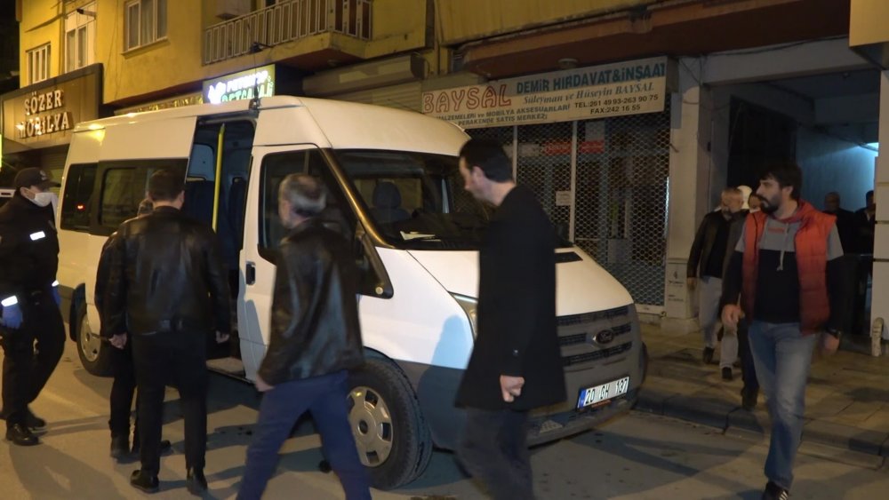 Denizli'de kadın kuaförüne kumar baskını: 13 kişi yakalandı