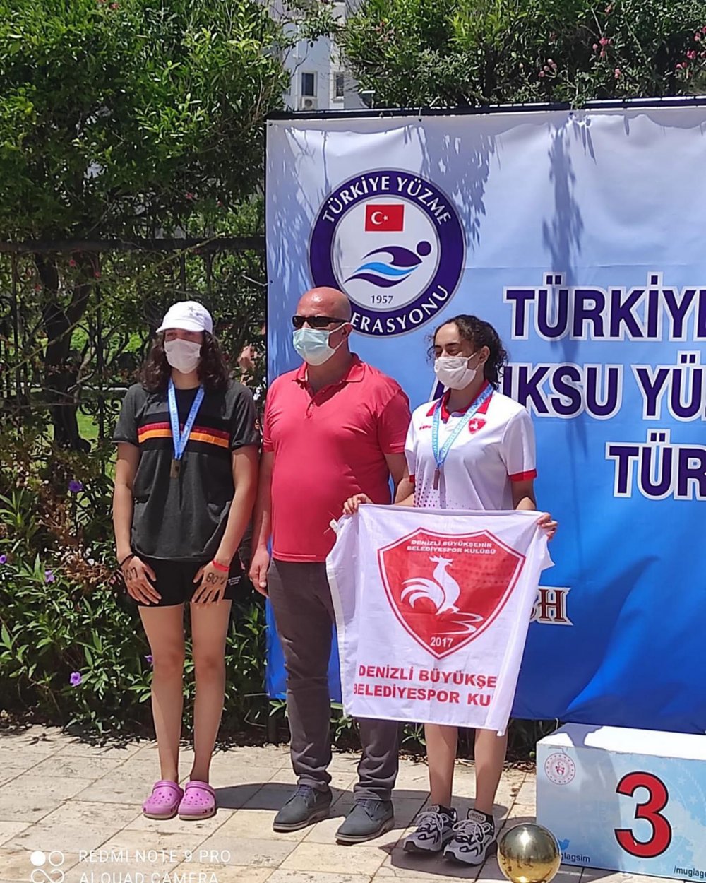 Denizli Büyükşehir Belediyespor sporcuları Nilüfer, Marmaris, İzmir ve Bursa'da düzenlenen yağlı güreş, yüzme ve atletizm şampiyonalarından 6 madalya ile döndü.