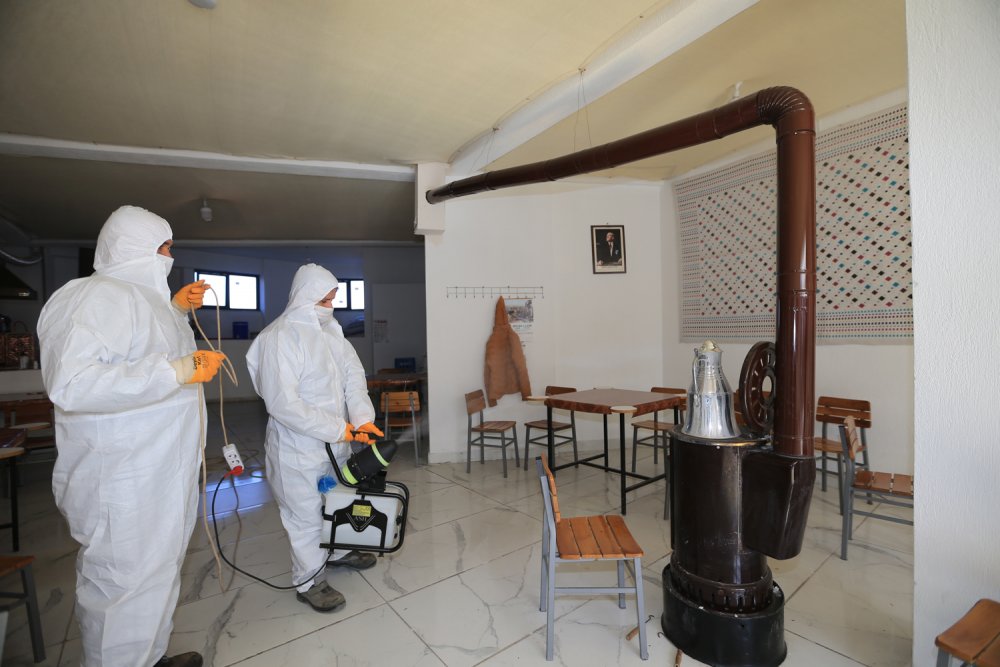 Pamukkale Belediyesi Kıraathaneleri Dezenfekte Ediyor