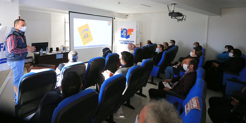 Pamukkale Belediyesi Personelini Afetlere Karşı Hazırlıyor