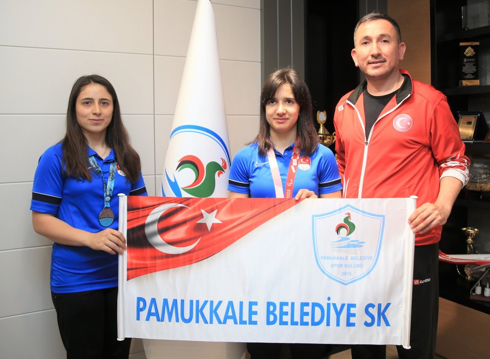 Olimpiyat Şampiyonu Kızlar Pamukkale Belediyesporda
