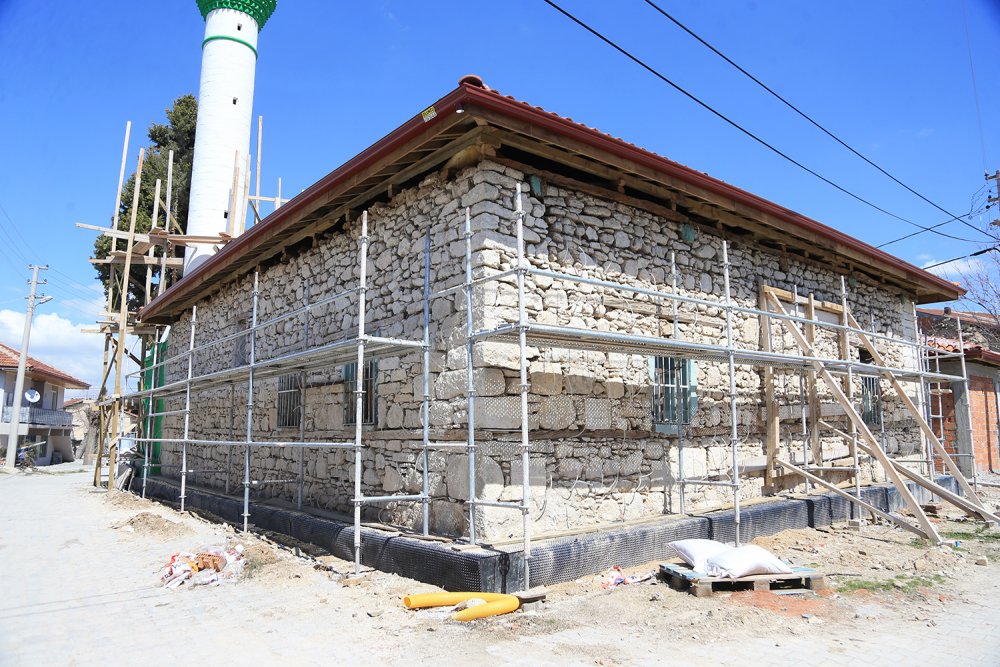 Belenardıç Cami Restorasyonu Sürüyor