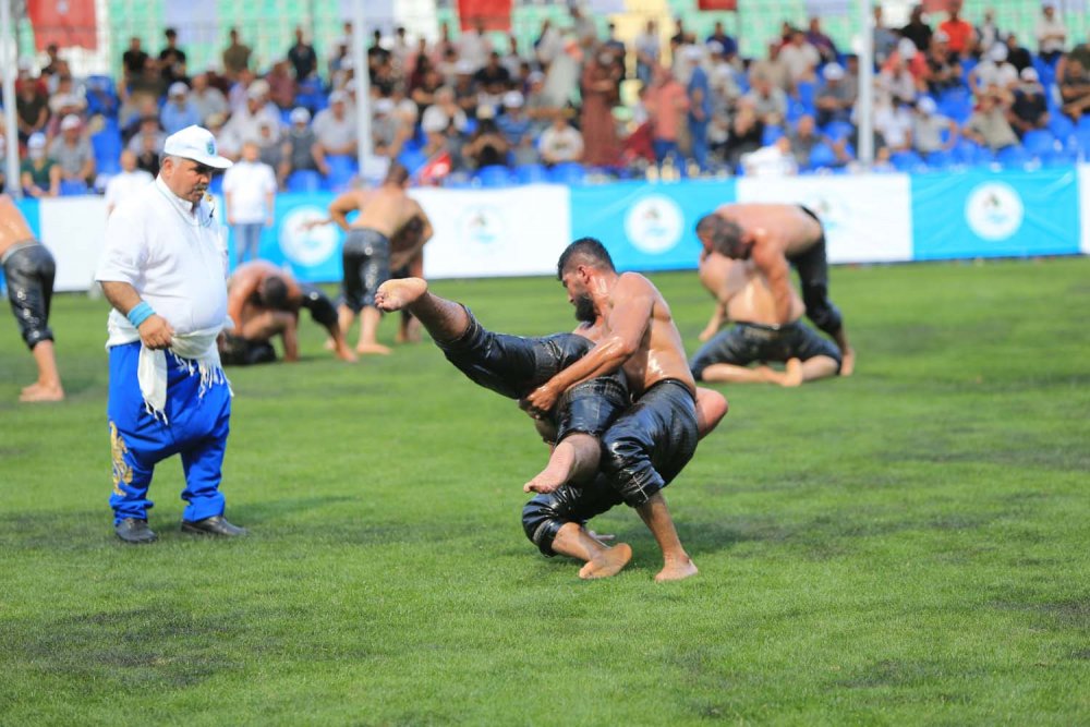 Pamukkale Belediyesinin ev sahipliğinde bu yıl birincisi düzenlenen Pamukkale Yağlı Güreşleri, yağlı güreş camiasında büyük yankı uyandırdı.