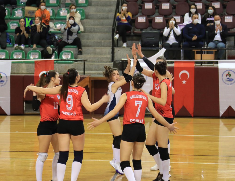 Pamukkale Belediyespor Kadın Voleybol Takımı Sezonu 4. Sırada Tamamladı