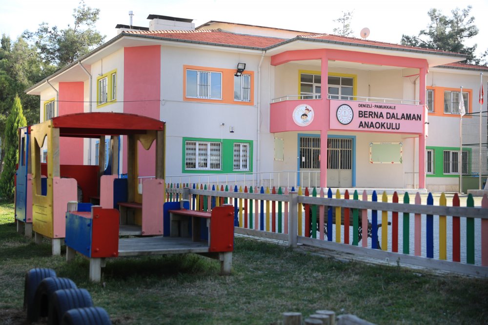 Pamukkale Belediyesi'nin Eli İlçedeki Tüm Okullara Değdi