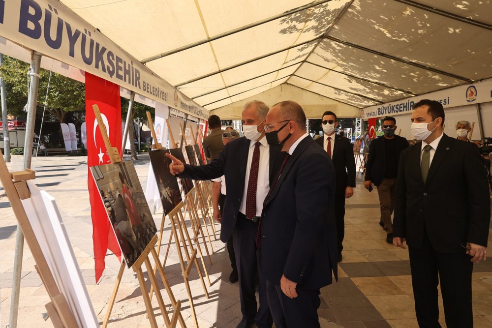 Denizli Büyükşehir Belediyesi, 15 Temmuz destanının fotoğraflarla anlatıldığı “15 Temmuz Demokrasi ve Milli Birlik Günü Fotoğraf Sergisi” düzenledi.