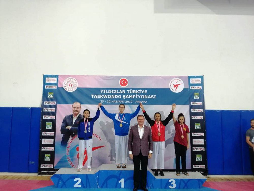 Büyükşehir Taekwondoda Bir Türkiye 3'üncüsü Daha