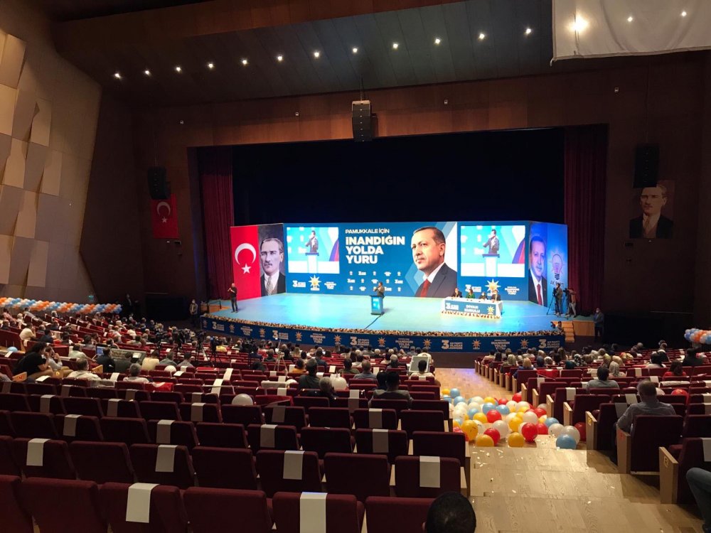 AK Parti İlçe Başkanı Uğur Gökbel Yeniden Seçildi