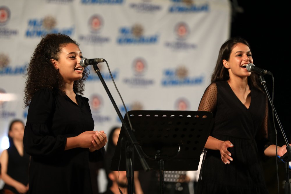 Denizli'de Gençlik Korosu Konseri'ne Yoğun İlgi
