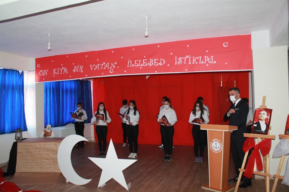 Bekilli'de İstiklal Marşı'nın Kabulu ve Mehmet Akif Ersoy'u anma programı düzenlendi