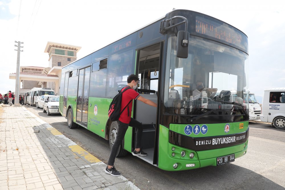 Okullar Açıldı, Büyükşehir Otobüs Seferlerini Artırdı