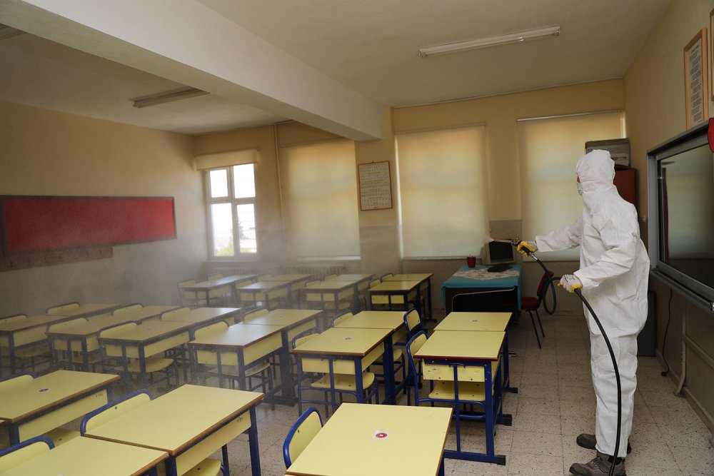 Pamukkale’de Okullar Dezenfekte Edildi