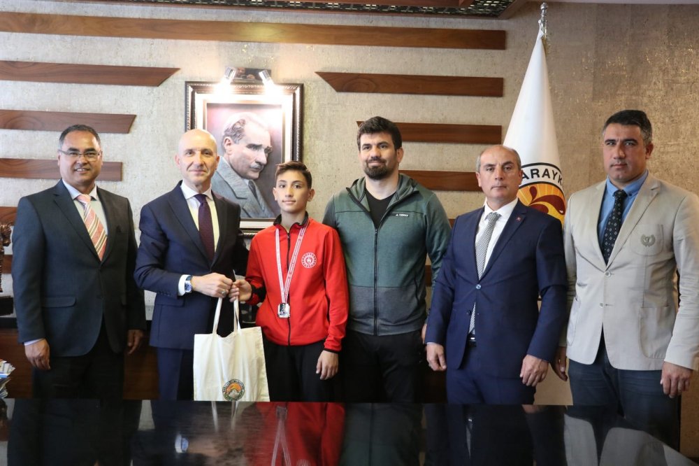Sarayköy Ata Sporunda, Türkiye Şampiyonu Çıkardı