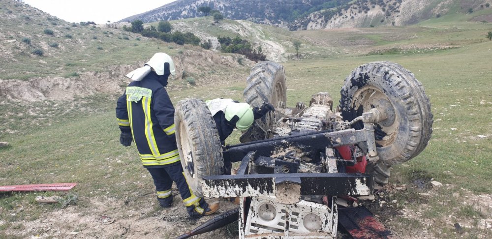 Denizli'de traktör ters döndü: 1 yaralı