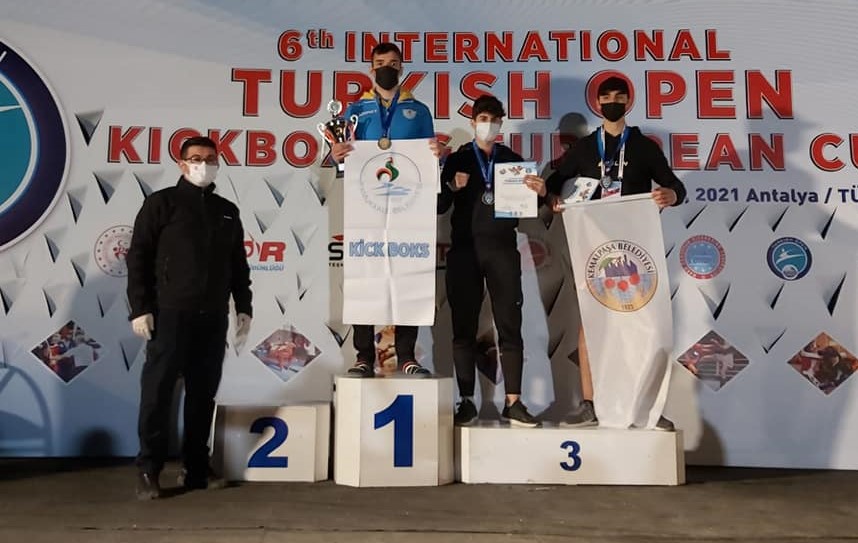 Pamukkale Belediyesporlu Bokscular Denizli'ye Madalya İle Döndü