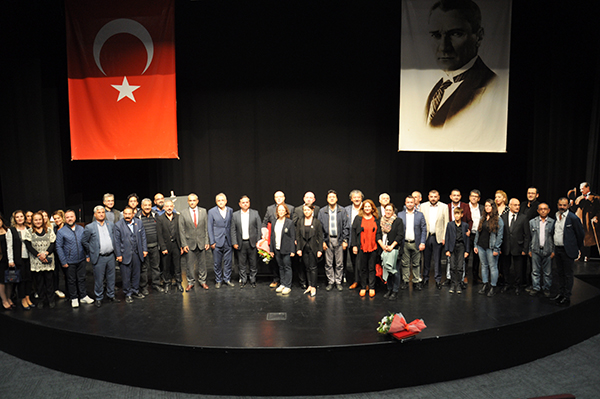 10 Kasım Atatürk'ü anma etkinlikleri çerçevesinde Avrasya Yönetici Sanayici ve İş Adamları Derneği (AYSİAD) ve Türk Ocakları Denizli Şubesi tarafından ortaklaşa bir program düzenlendi. 