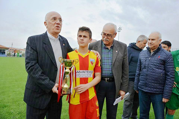 Kızılcabölükspor U17’lerde şampiyon