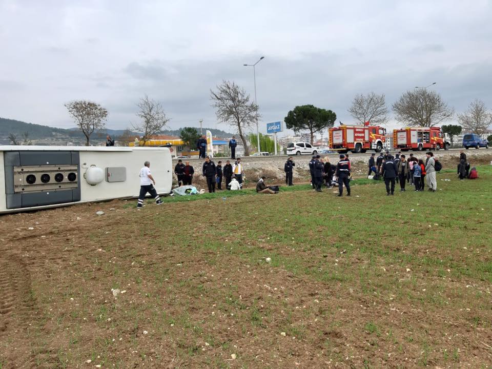 Denizli'de otobüs kazası 34 yaralı