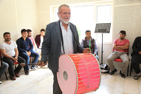 Pamukkale Belediyesi'nden Ramazan Davulcularına Eğitim