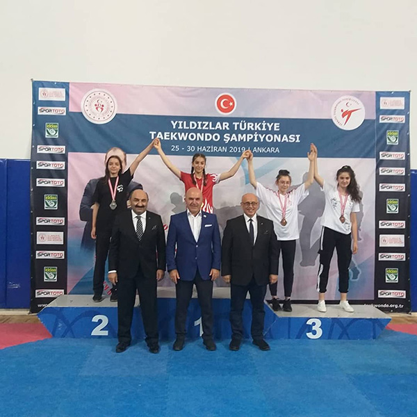 Büyükşehir Taekwondo Sporcusu Türkiye 3'üncüsü