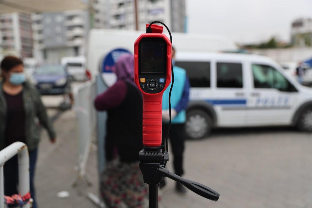 Pamukkale Belediyesi'nden Pazaryerlerine Isı Ölçerli Kamera Önlemi