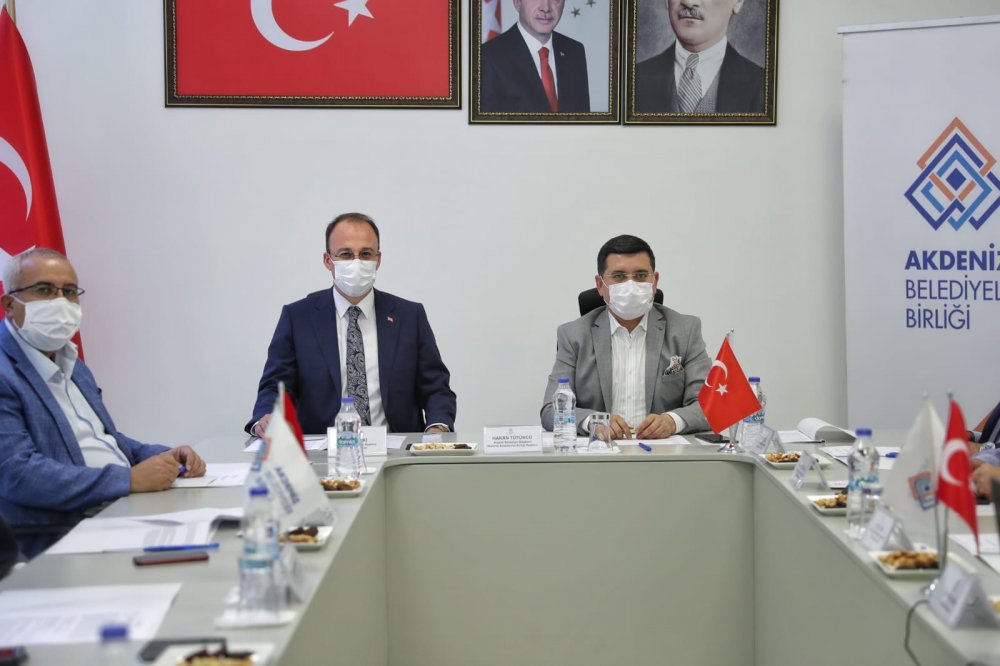 Pamukkale Belediyesi Akdeniz Belediyeler Birliği Encümen Toplantısına Ev Sahiplliği Yaptı