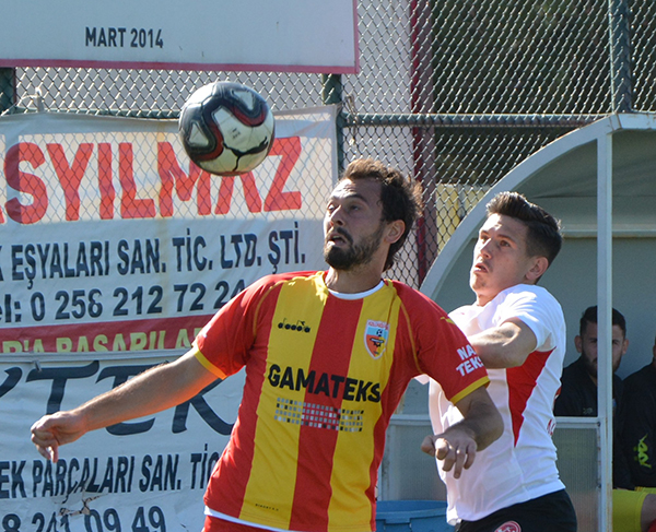 TFF 3.lig 1.Grup maçlarında Kızılcabölükspor kendi sahasında ağırladığı Çankaya FK ile berabere kaldı. 